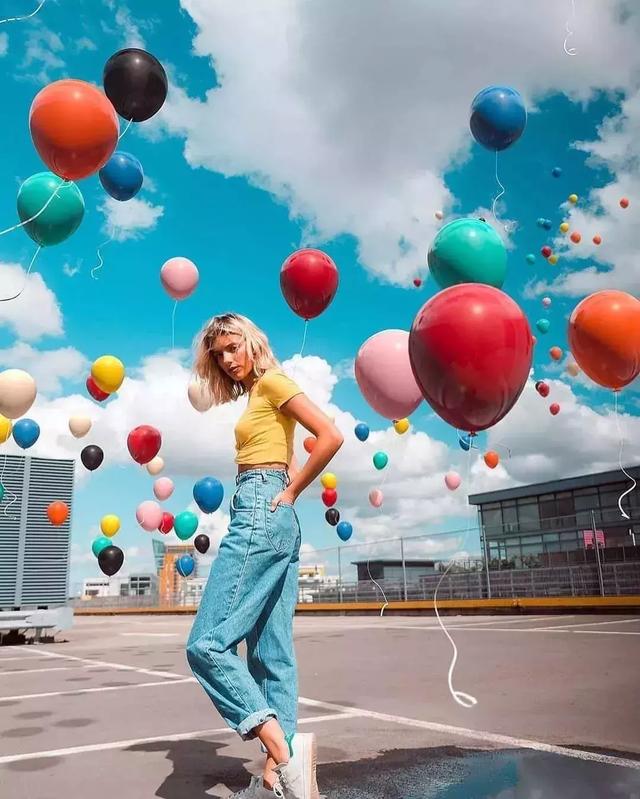 春天九分褲+運動鞋搭配，現在還不快快pick起來？