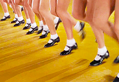 不想再趕時髦穿“醜鞋”，今年只想要仙女一般的瑪麗珍鞋