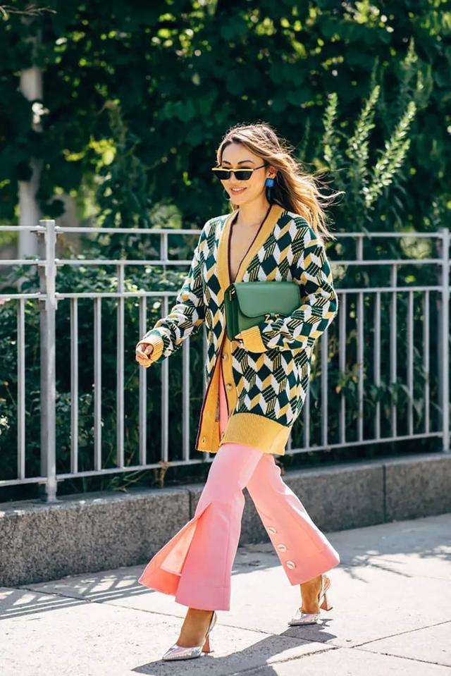 這件“奶奶衫”是2019春夏最火爆款！