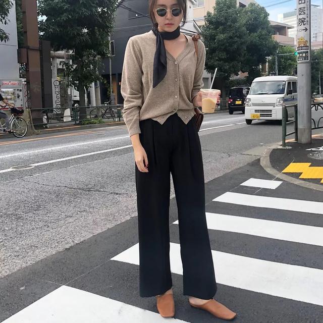 這件“奶奶衫”是2019春夏最火爆款！