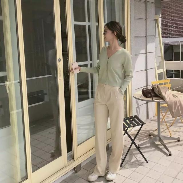 這件“奶奶衫”是2019春夏最火爆款！