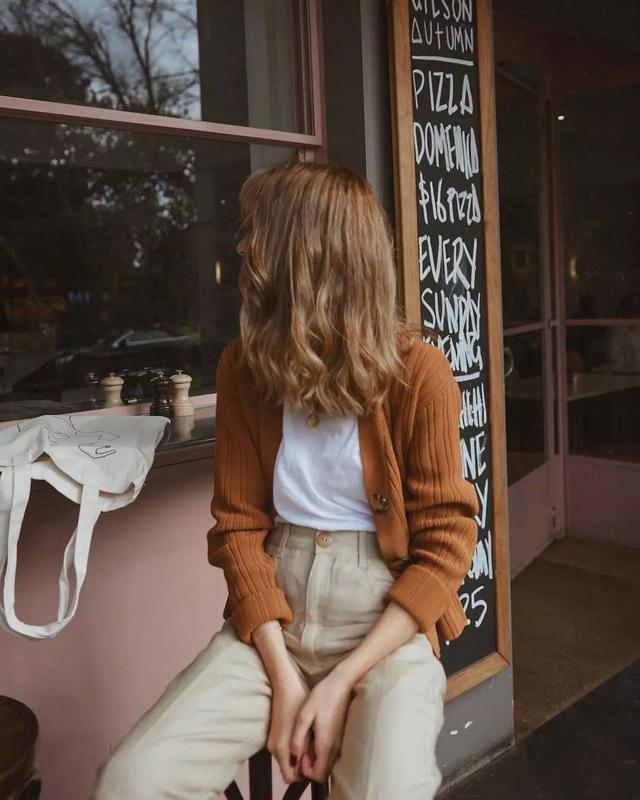 這件“奶奶衫”是2019春夏最火爆款！