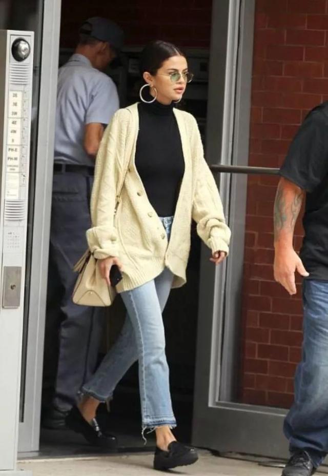 這件“奶奶衫”是2019春夏最火爆款！