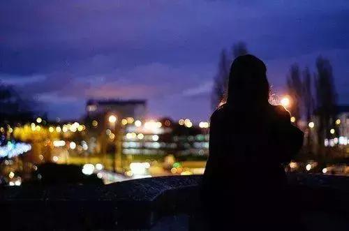 別奢望誰都懂你！