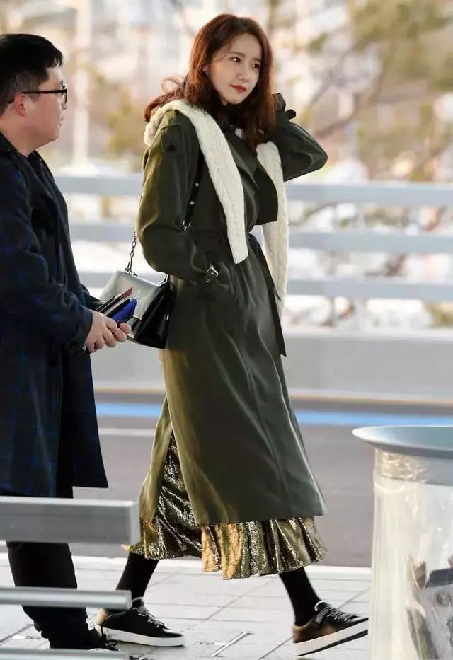 抓緊時間，現在正是穿這件外套的時候！