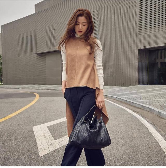 職場穿搭新榜樣，跟全智賢學習三類穿衣風格，輕鬆駕馭職場穿搭