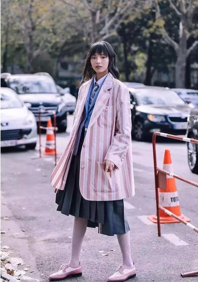 時髦百搭不累腳，平底鞋才是我的本命真愛啊！