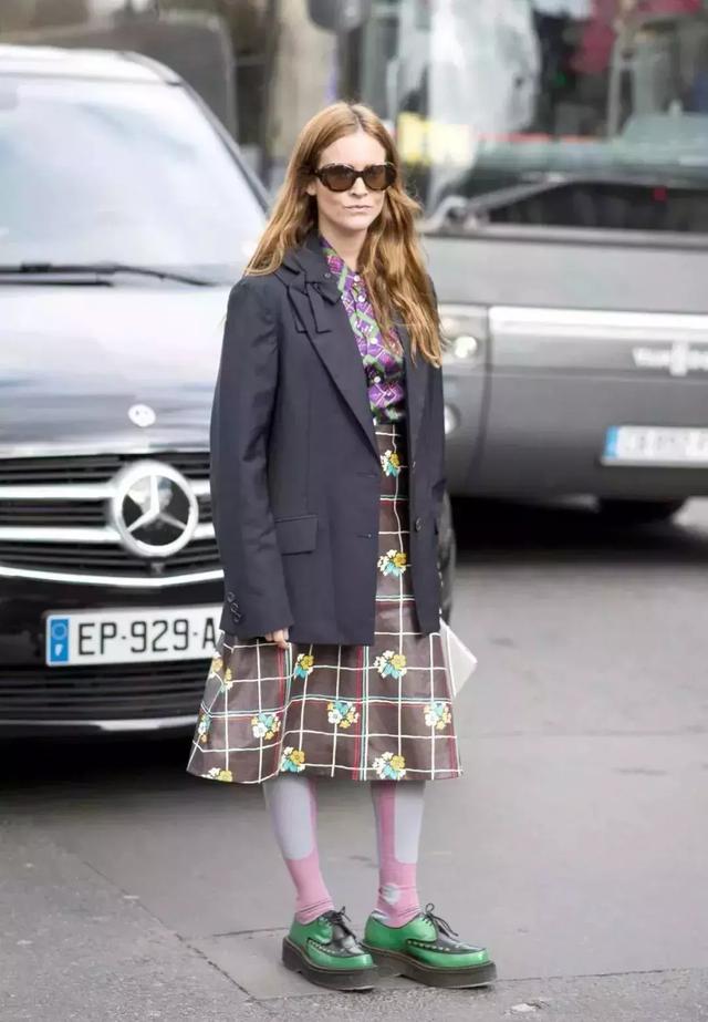 時髦百搭不累腳，平底鞋才是我的本命真愛啊！