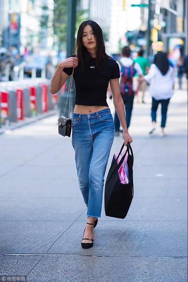 一件T卹10種穿法，輕鬆搞定一整個夏日的穿搭！