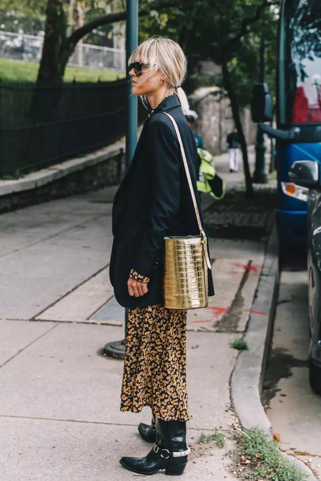 穿黑西裝的女人，帥爆了！