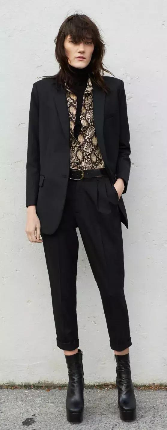 穿黑西裝的女人，帥爆了！