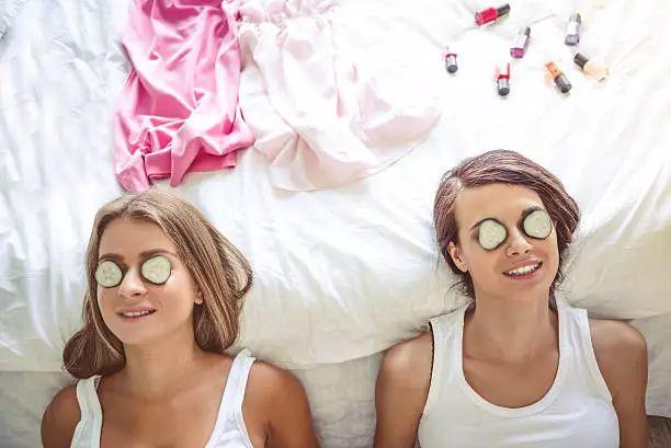 眼睛變紅了，是眼表出血、眼底出血還是紅眼病？ 千萬別弄錯了……