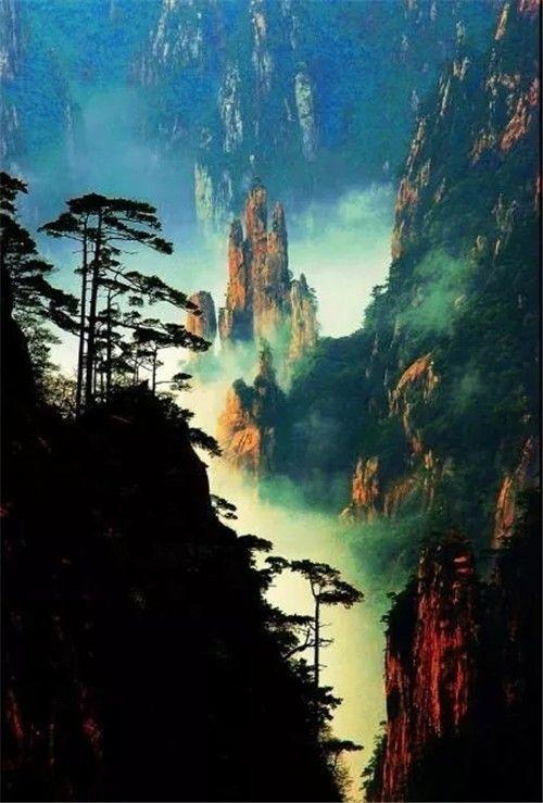 天然的山水畫，實在太美了！
