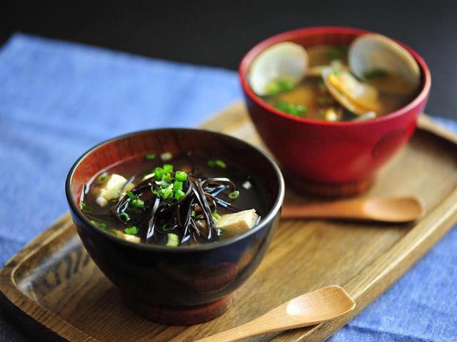 十分鐘快手菜，爆好喝濃郁鮮香蛤蜊味噌湯