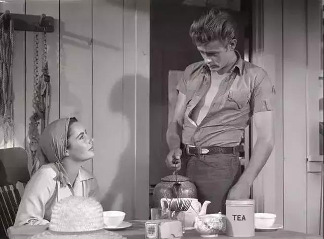 “爸爸衫”這件衣服比T卹更時髦！ 穿它就對了！