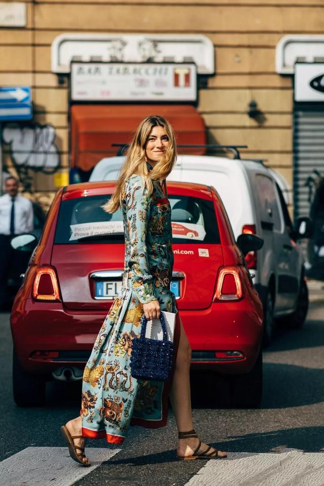 據說，這種裙子，女人一穿上就可以很美了！