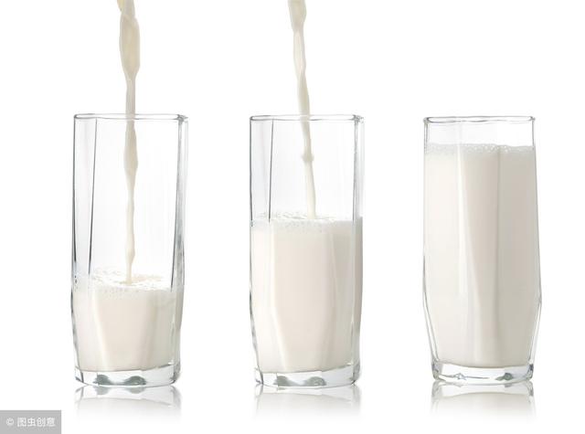 嬰儿期超重影響孩子智商，寶寶發出這三個信號時，媽媽不要再餵了