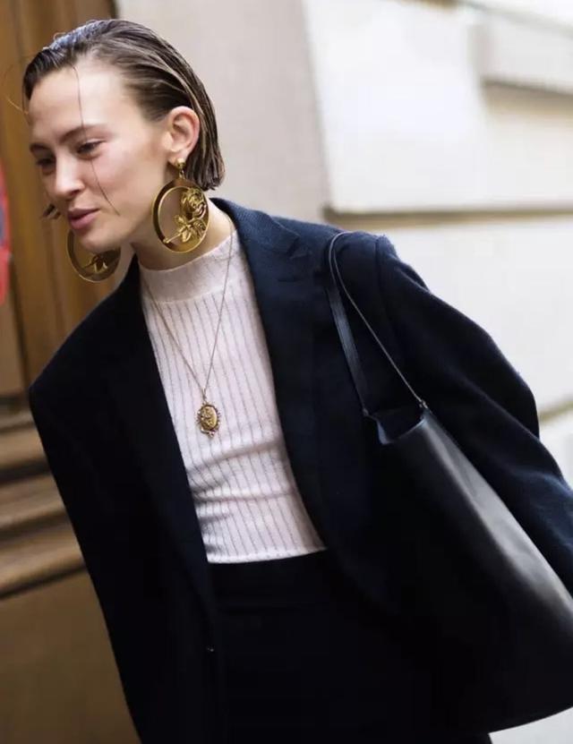 想要成為街上最靚的崽？ 衣品不夠飾品來湊，你的耳環可以再誇張點