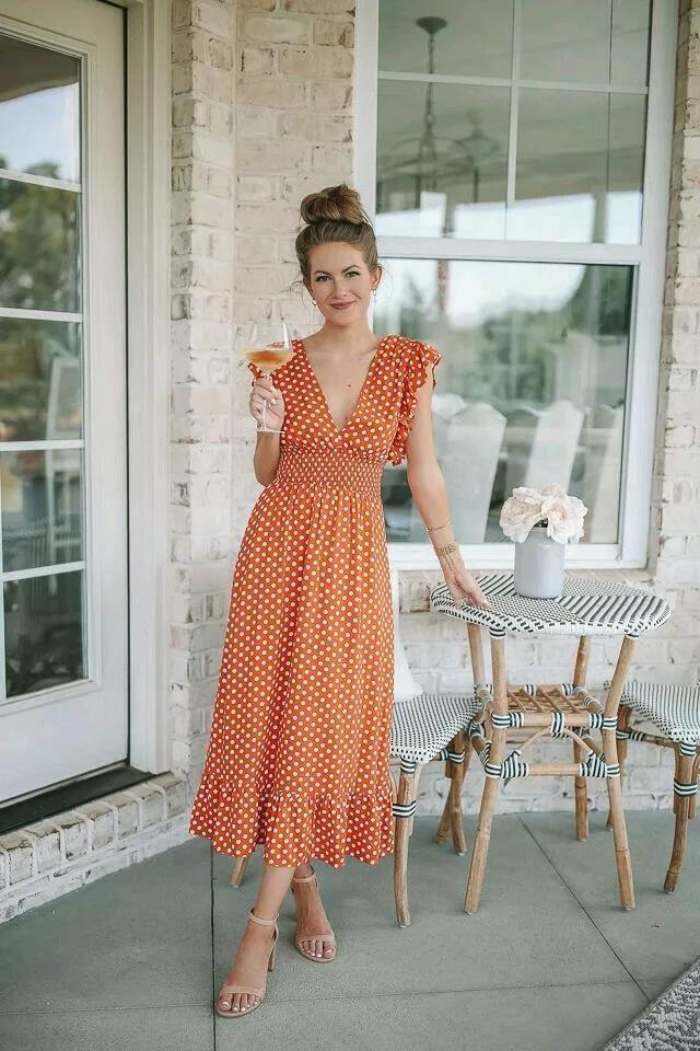 誰說茶歇裙難駕馭！ 這些博主們根本離不開它，搭配穆勒鞋清新雅緻