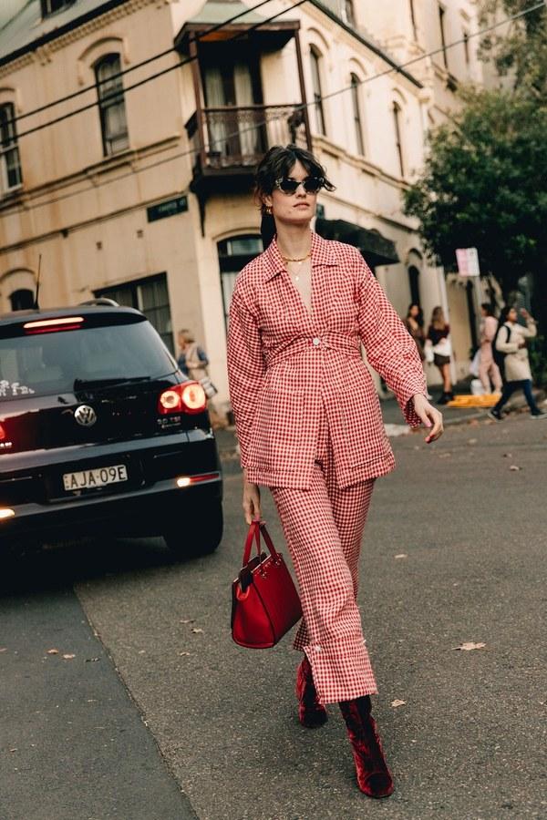 澳大利亞時裝周秀場外街拍特輯：時髦與實穿兼得是她們制勝法寶