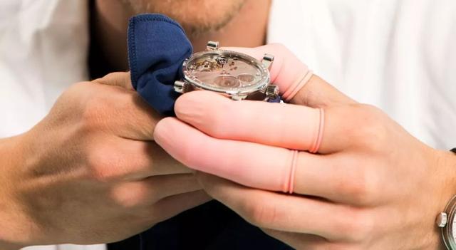 手錶外觀保養值不值？ 看完你就知道了
