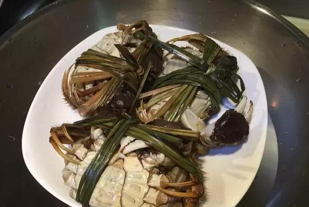清蒸大閘蟹的做法(大閘蟹做法、吃法詳解)
