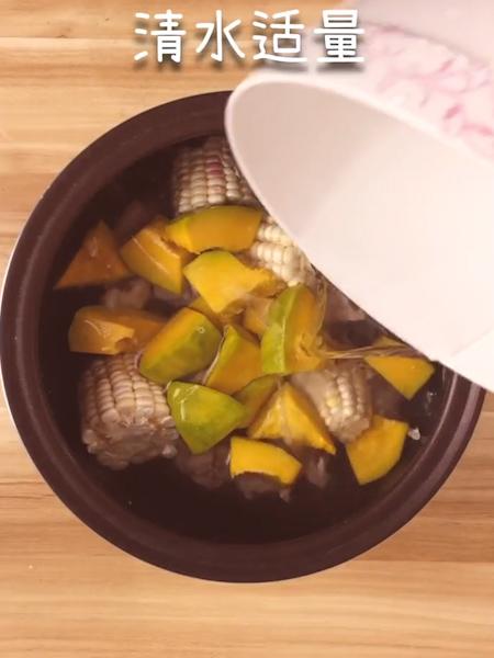 煮玉米不要只用清水，多加這兩樣，煮出來的玉米香甜又軟糯