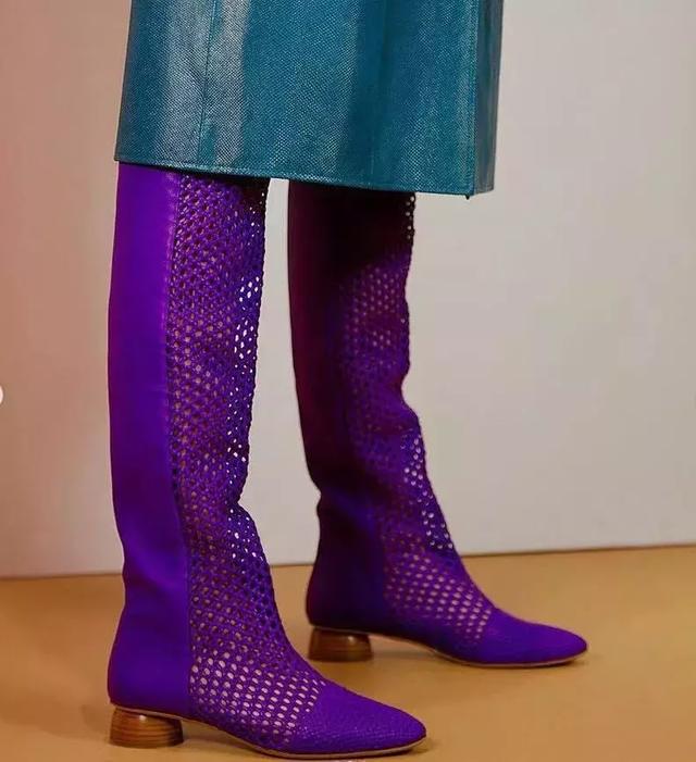 買衣服沒有靈感? 看看是不是腳下出了問題? 一個方法讓你換換風格