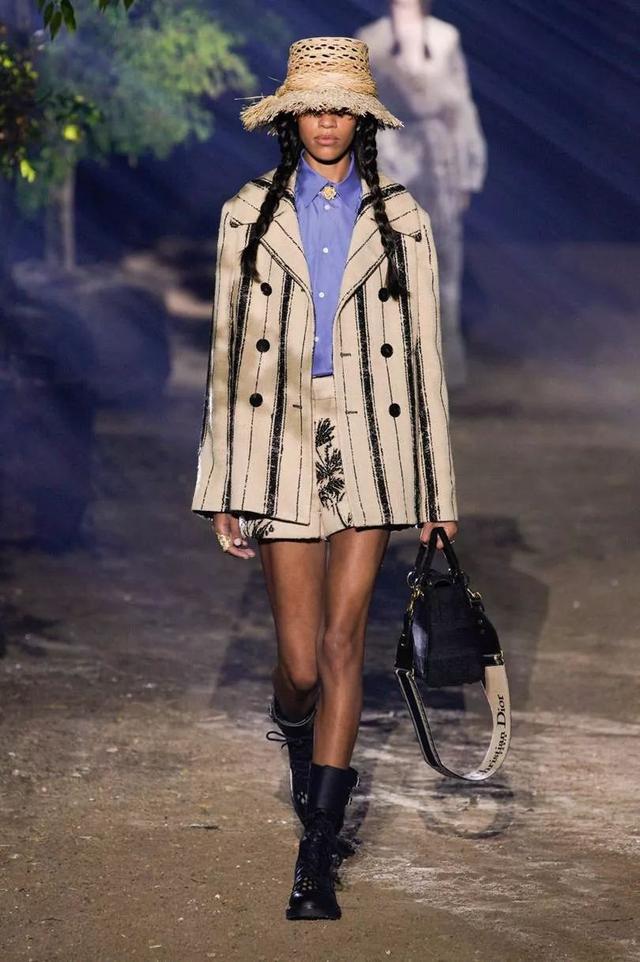 自然之美迪奧Dior2020春夏女裝秀