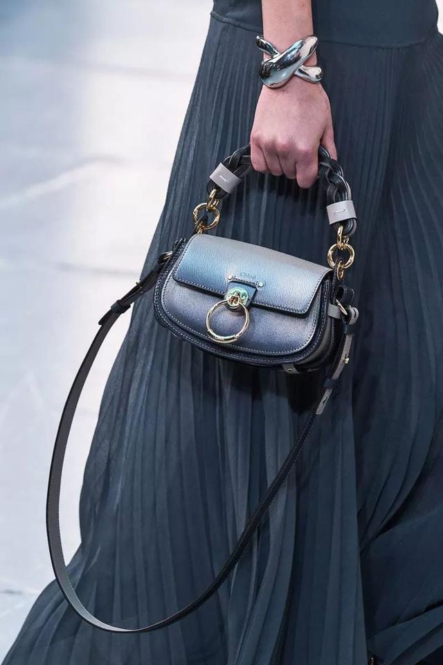 保齡球袋Chloé2020春夏秀中的包袋