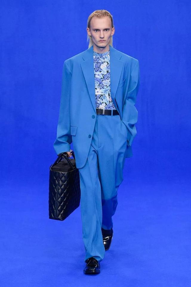 霸氣不可一世巴黎世家Balenciaga2020春夏係時裝秀