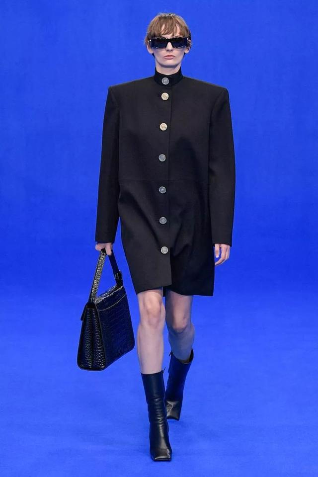 霸氣不可一世巴黎世家Balenciaga2020春夏係時裝秀