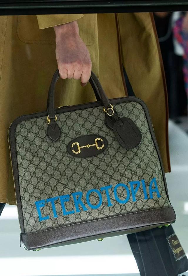 不同經典懷舊Gucci2020年春夏時裝秀中的包袋