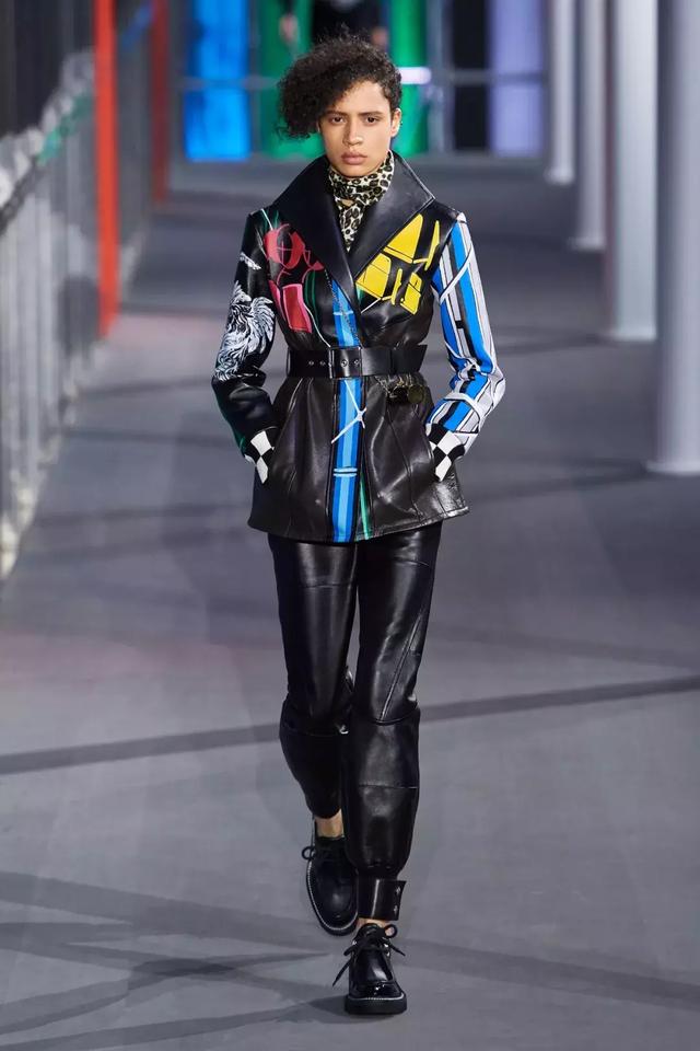 路易威登Louis Vuitton2019秋季女裝大秀