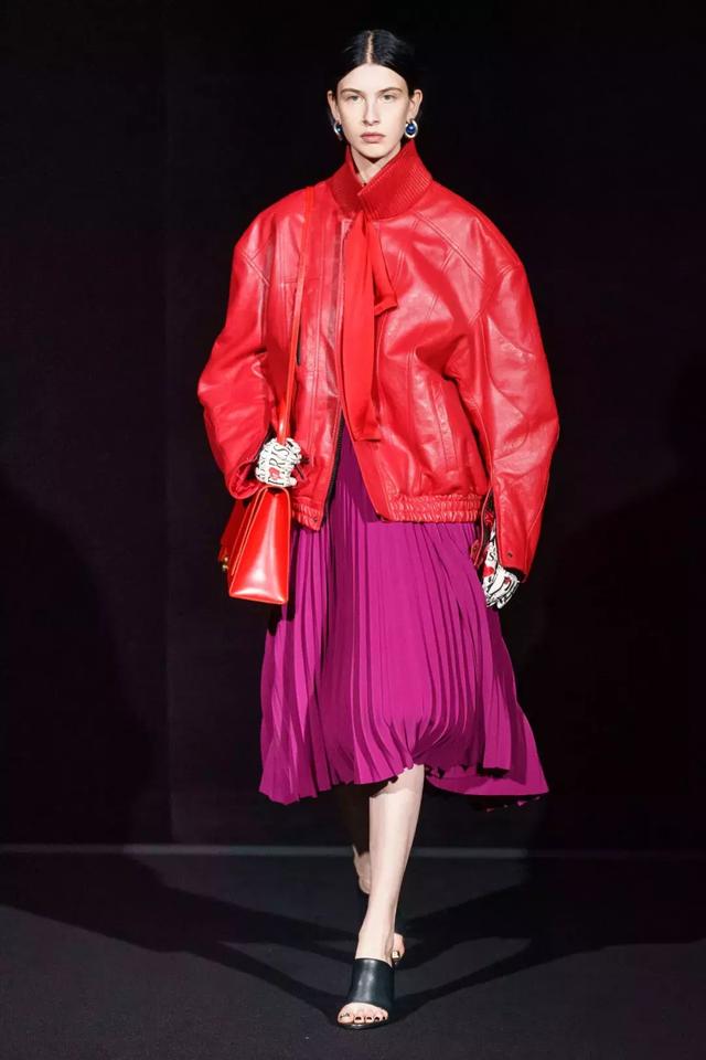 巴黎世家Balenciaga2019秋季女裝秀