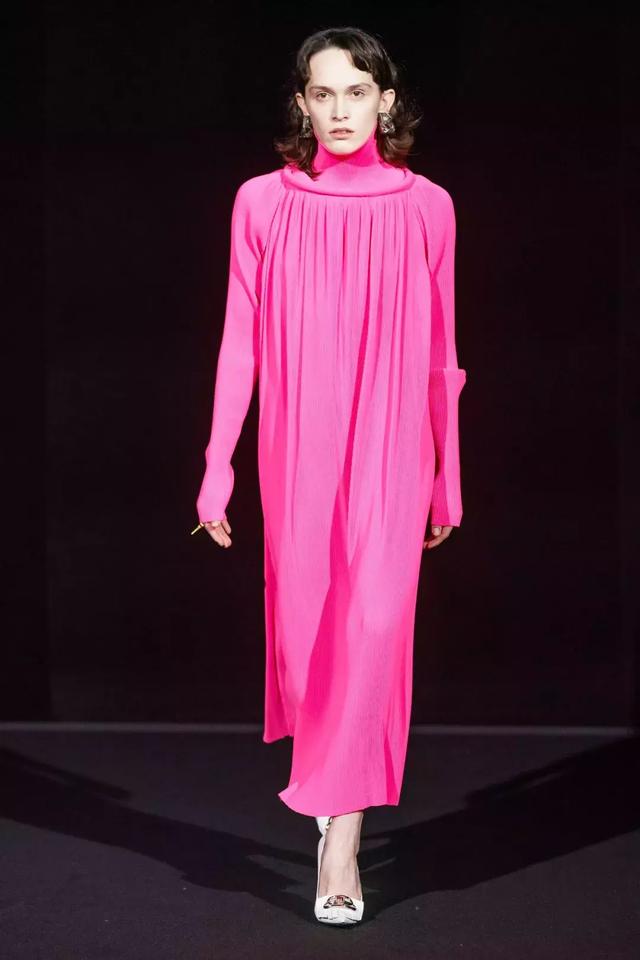 巴黎世家Balenciaga2019秋季女裝秀