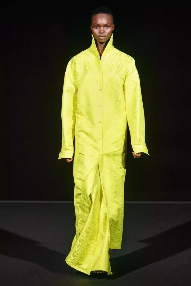 巴黎世家Balenciaga2019秋季女裝秀