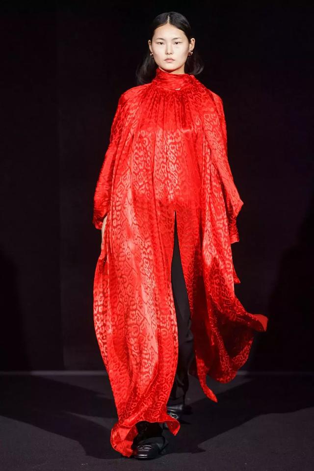 巴黎世家Balenciaga2019秋季女裝秀