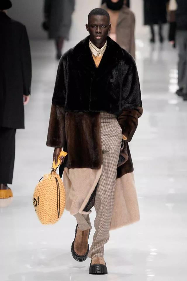 芬迪Fendi 2020秋冬男裝秀