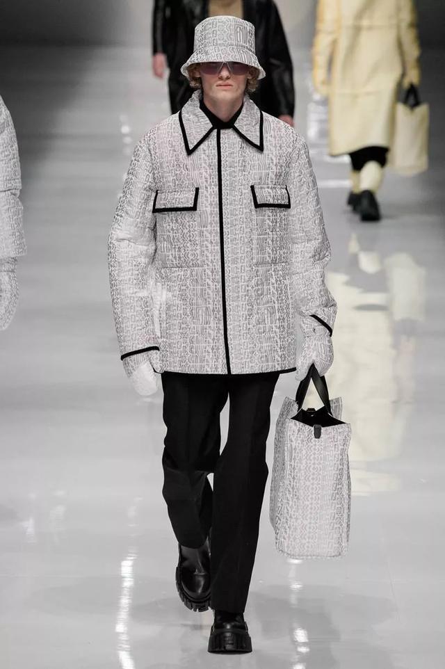 芬迪Fendi 2020秋冬男裝秀