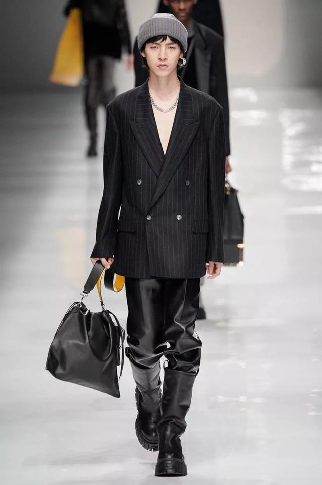 芬迪Fendi 2020秋冬男裝秀