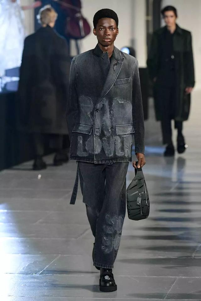 Valentino2020秋冬男裝秀