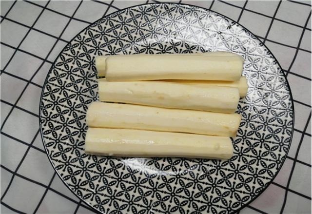 原來山藥去皮這麼簡單,一根筷子就搞定! 可惜很多人不懂,都學學