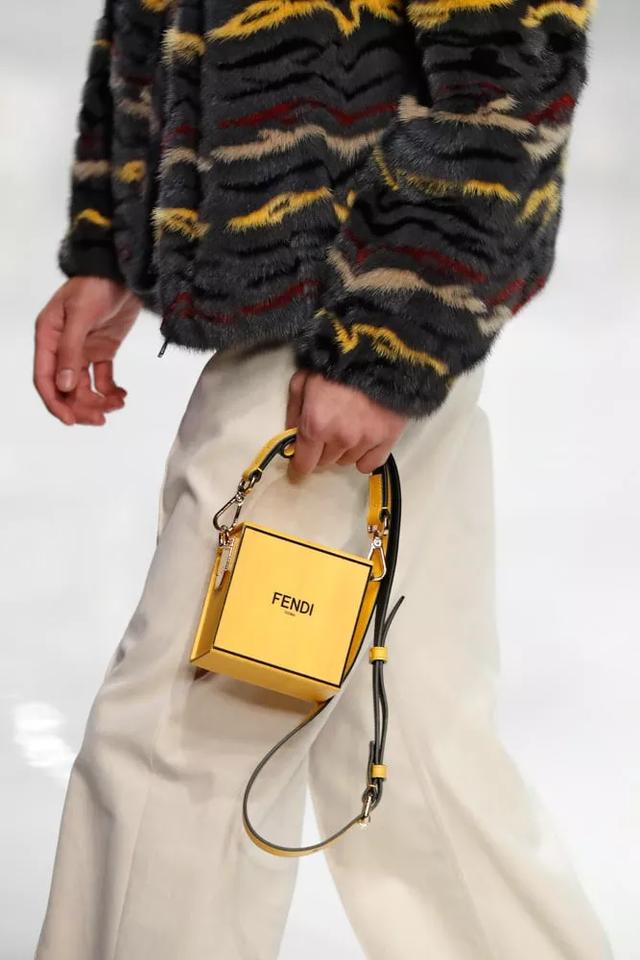 芬迪Fendi2020秋冬男裝秀包袋一覽