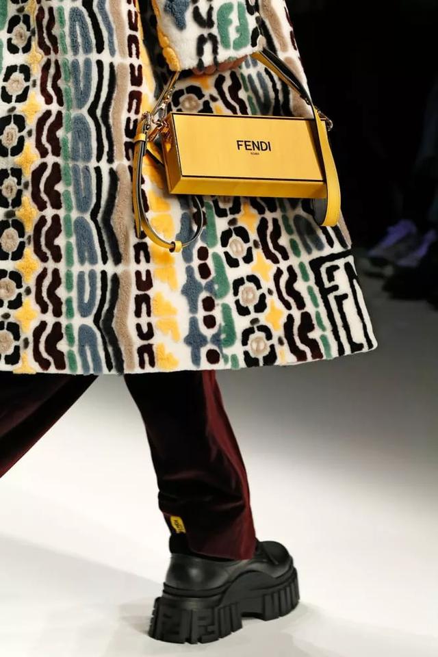 芬迪Fendi2020秋冬男裝秀包袋一覽