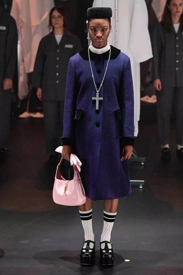 Gucci 2020秋冬系列女裝秀