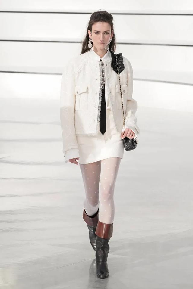 香奈兒Chanel 2020秋冬女裝秀美的要昏過去