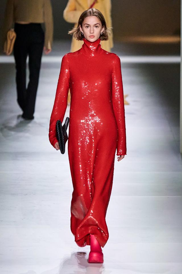 Bottega Veneta 2020年秋冬系列全黑設計詮釋黑客潮流