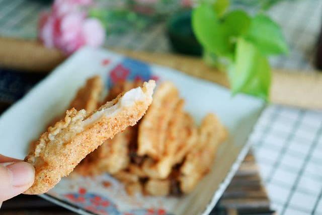 酥炸杏鮑菇，一款口感炸裂的春享美食，比肉肉好吃太多，吃就上癮