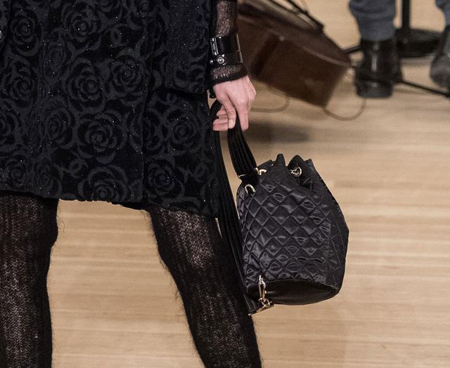 回顧Chanel 香奈兒德國風格藝術系列包袋，藝術風美美的